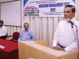 Rev. Dr. George Varghese, Director, Mar Thoma Guidance and Counseling Institute, Kochi giving a session on Counselling.